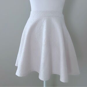 Abercrombie & Fitch White Textured Skater Skirt Size S | A-Line Flowy Mini Skirt